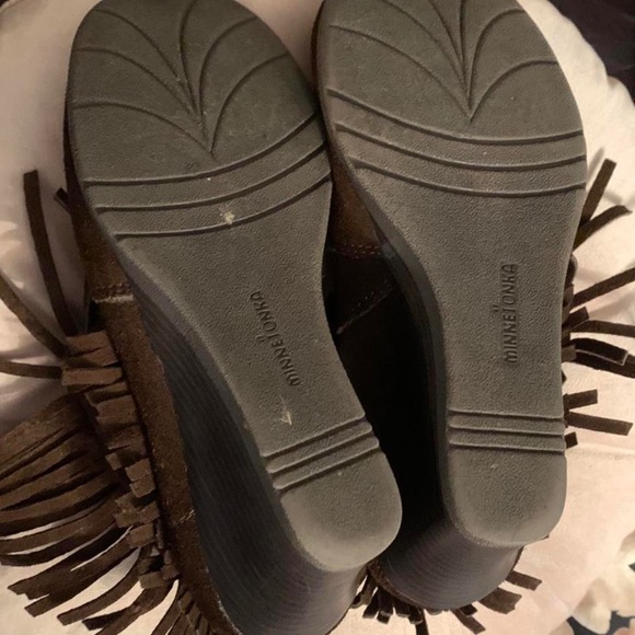 🦇 70s Fringe Minnetonka Booties 🦇 - Picture 3 of 3